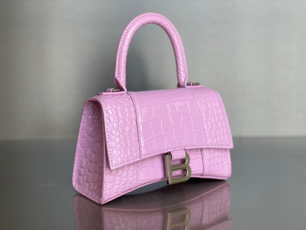 Ba*len*cia*ga hourglass