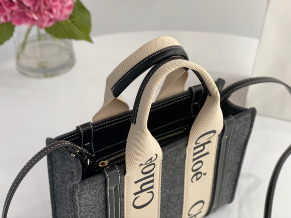 CHLOÉ small woody tote bag