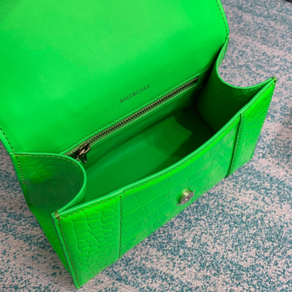 Ba*len*cia*ga hourglass