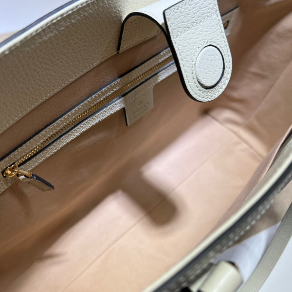 G*u*i ophidia medium tote with web