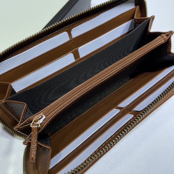 G*u*i gg marmont zip around wallet