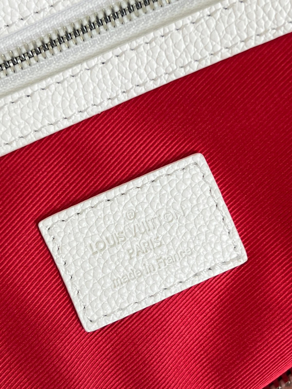 l0*is V*t0n keepall 50b