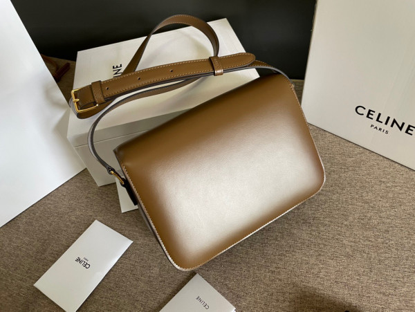 CELIN* CLASSIQUE TRIOMPHE BAG