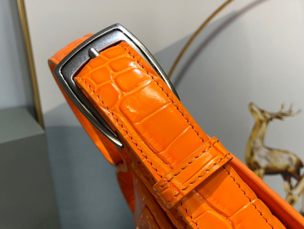 Ba*len*cia*ga ghost bag