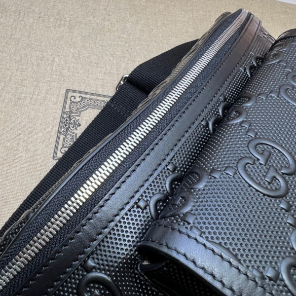 G*u*i gg embossed belt bag