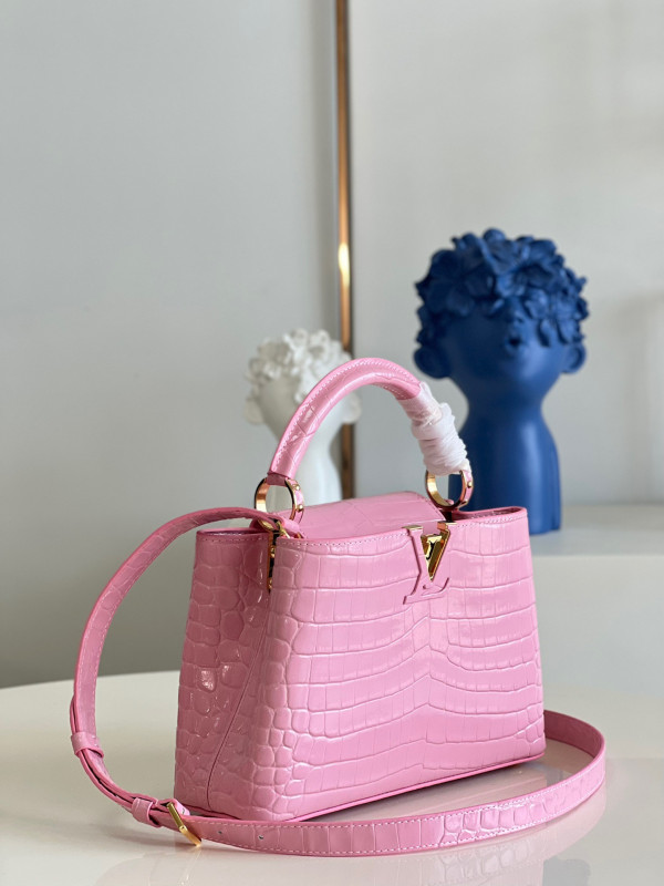 l0*is V*t0n capucines bb