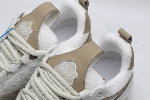 l0*is V*t0n trainer sneaker