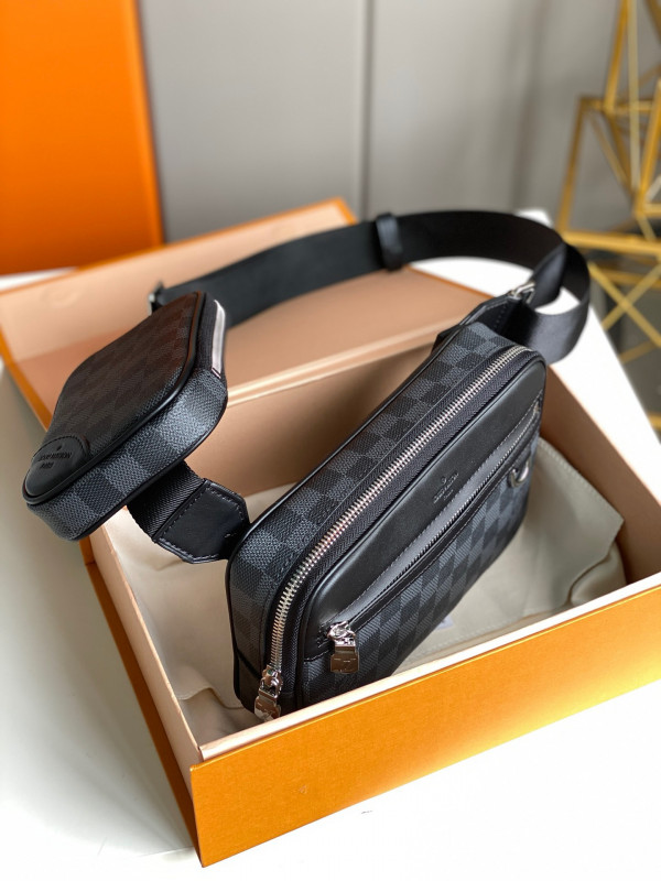 l0*is V*t0n scott messenger