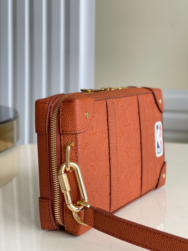 l0*is V*t0n lvxnba soft trunk wearable wallet