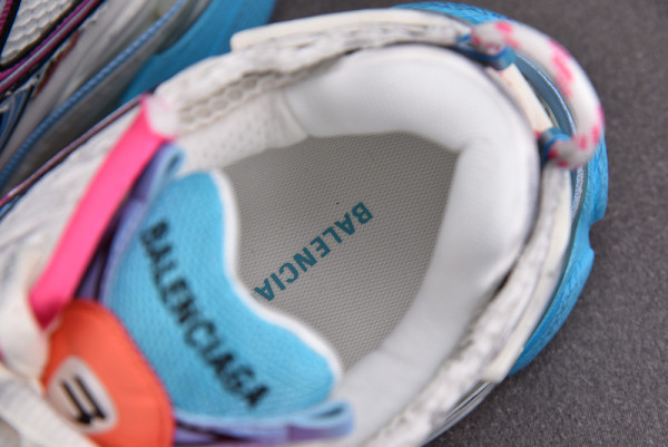 Ba*len*cia*ga runner