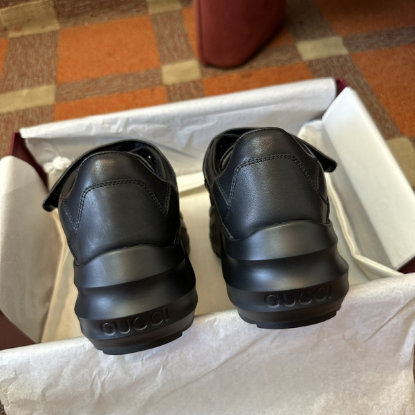 G*u*i  men&women sneakers