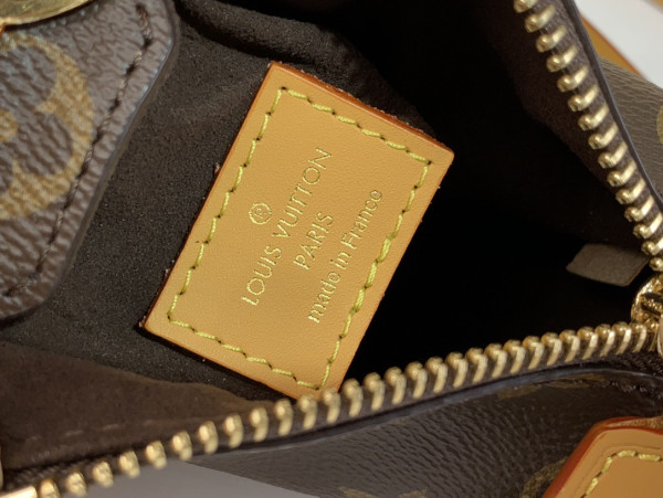 l0*is V*t0n pico side trunk -14*10*6.5cm