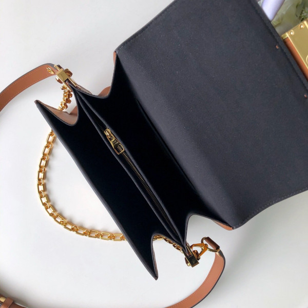 l0*is V*t0n dauphine mm（2019 spring show）