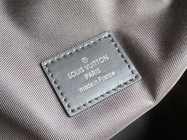 l0*is V*t0n discovery backpack