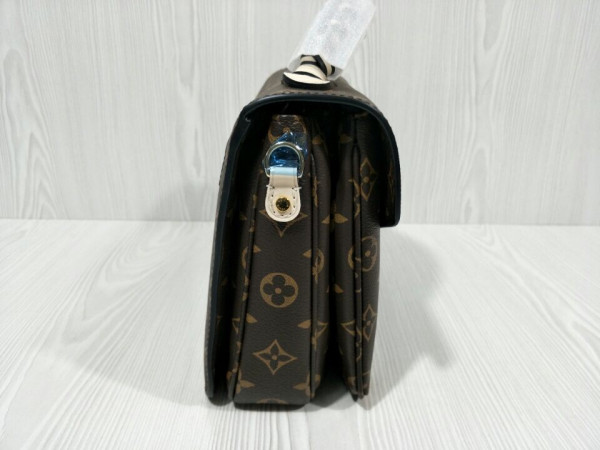l0*is V*t0n pochette metis