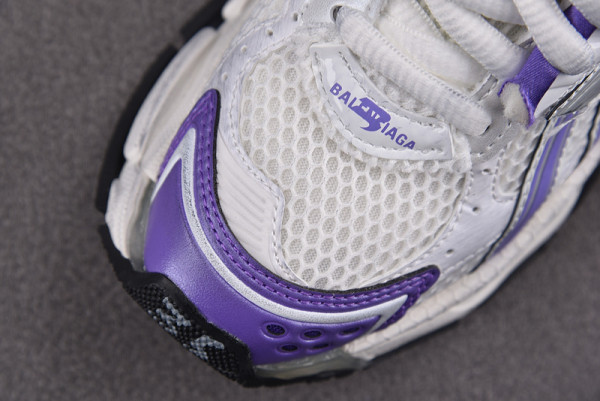 Ba*len*cia*ga runner