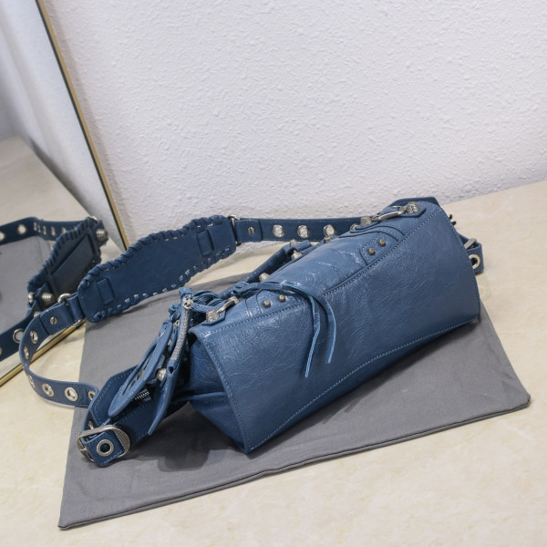 Ba*len*cia*ga neo cagole xs handbag