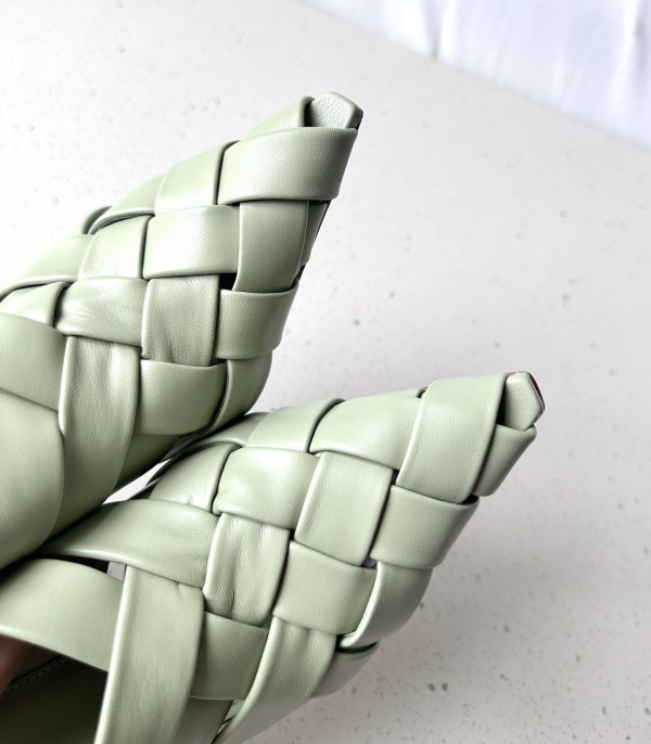 bo*te*ga Ve*ne*ta alfie mule