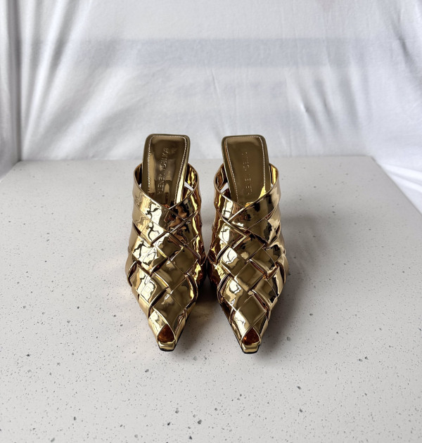 bo*te*ga Ve*ne*ta alfie mule