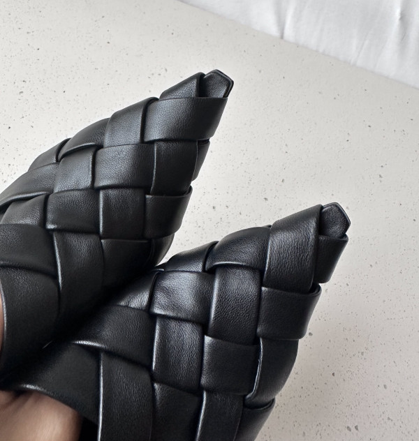 bo*te*ga Ve*ne*ta alfie mule