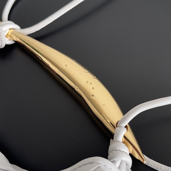 bo*te*ga Ve*ne*ta mini sardine top handle bag