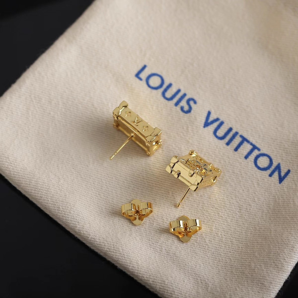 l0*is V*t0n earrings