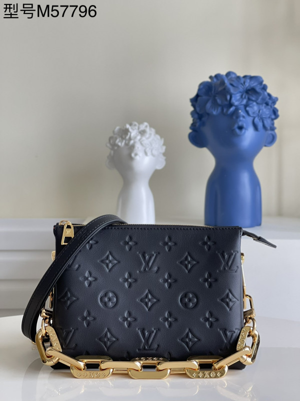 l0*is V*t0n coussin bb