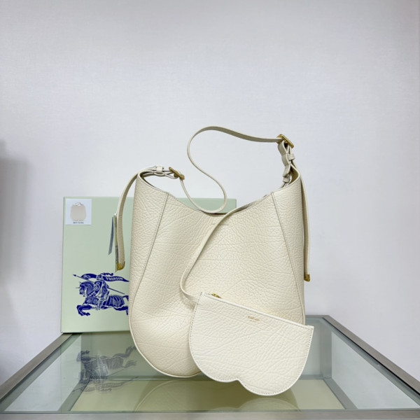 B**rry medium chess shoulder bag