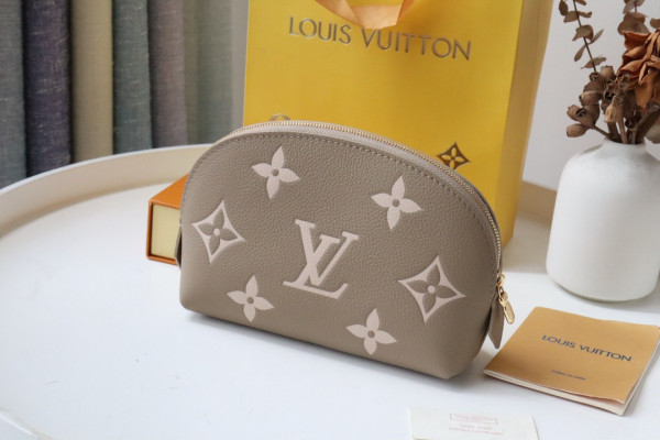 l0*is V*t0n cosmetic pouch pm-19*12*6cm