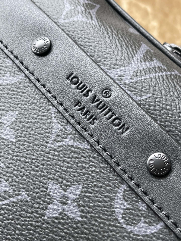 l0*is V*t0n nano alpha-11.0*18.5*6.5cm