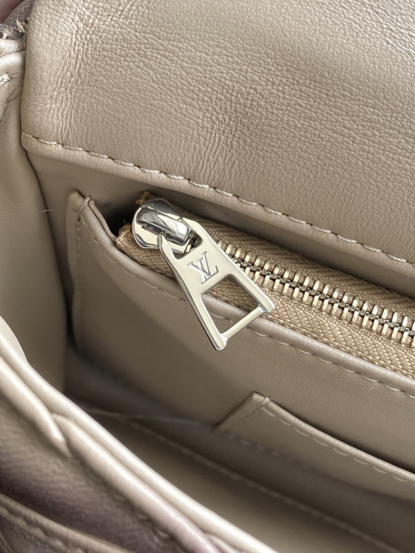 l0*is V*t0n go-14 mm