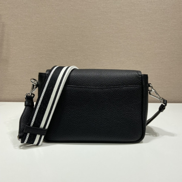 Pra*a leather shoulder bag-23*18*9cm