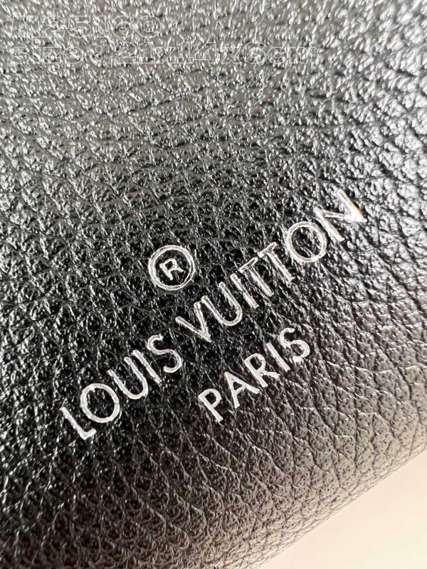 l0*is V*t0n side trunk pm-21*14*6cm