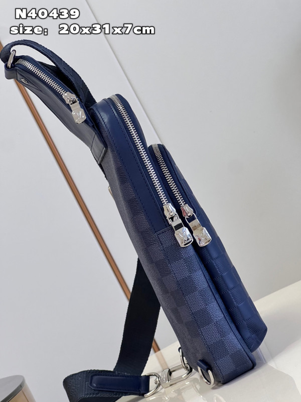 l0*is V*t0n avenue slingbag nm