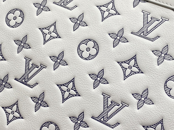 l0*is V*t0n pochette to-go-30*21.5*2cm