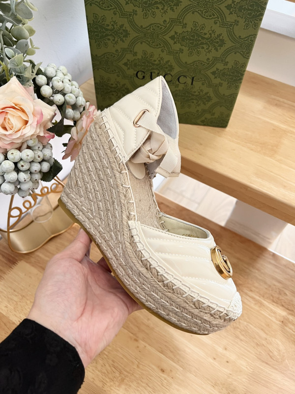 G*u*i leather platform espadrille