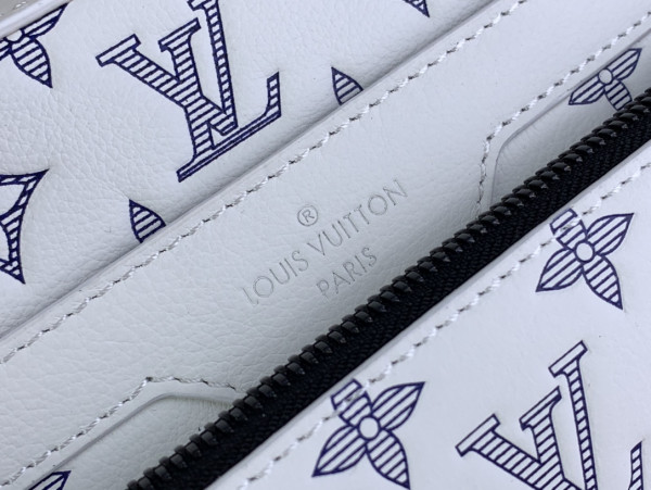 l0*is V*t0n nano alpha-24*16*8 cm