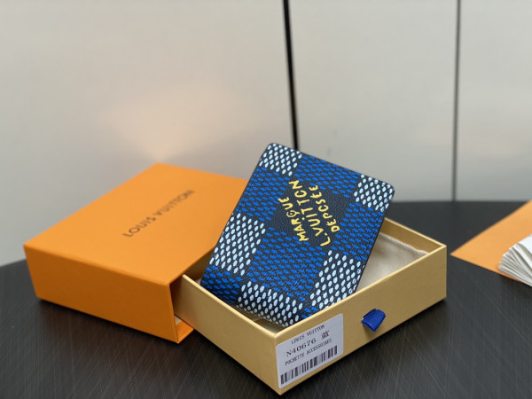 l0*is V*t0n multiple wallet-11.5*9*1.5cm