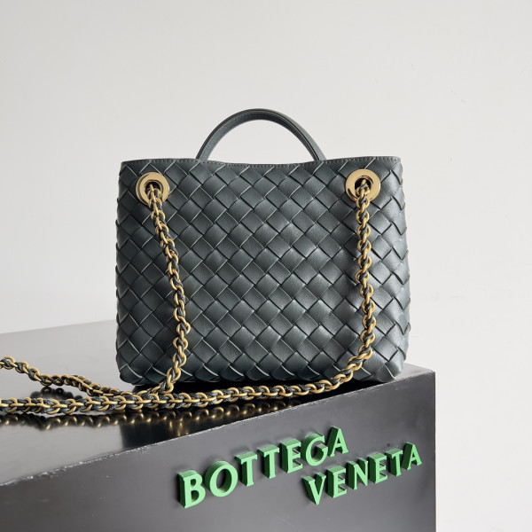 bo*te*ga Ve*ne*ta small andiamo chain-25*22*10.5cm