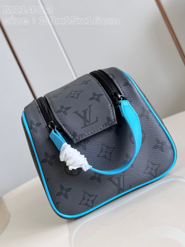 l0*is V*t0n locker dopp kit bag-23*13*12cm