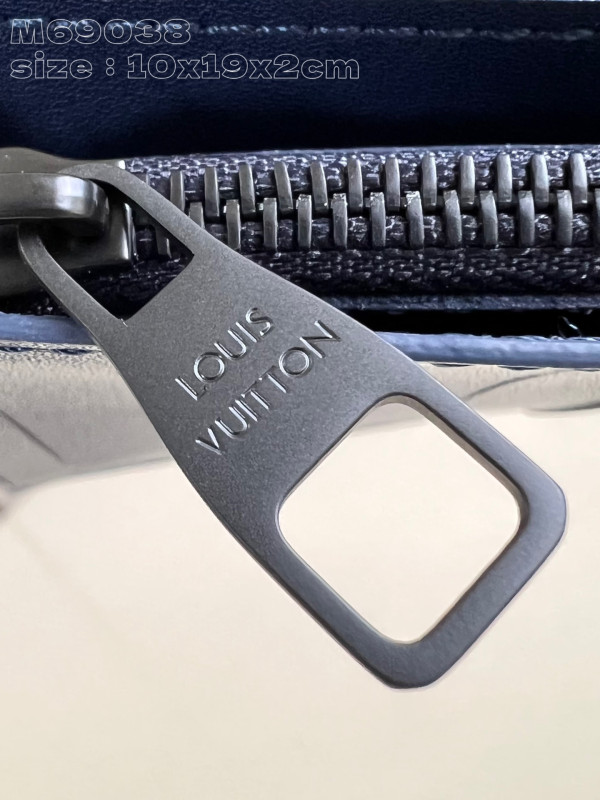 l0*is V*t0n brazza wallet-10*19*2cm