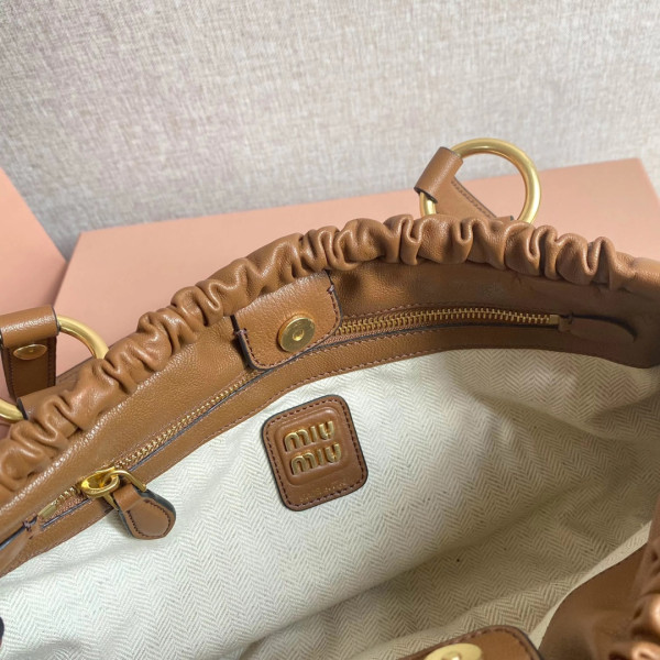 M*um*u joie nappa leather bag-44 x 16 x10.5cm