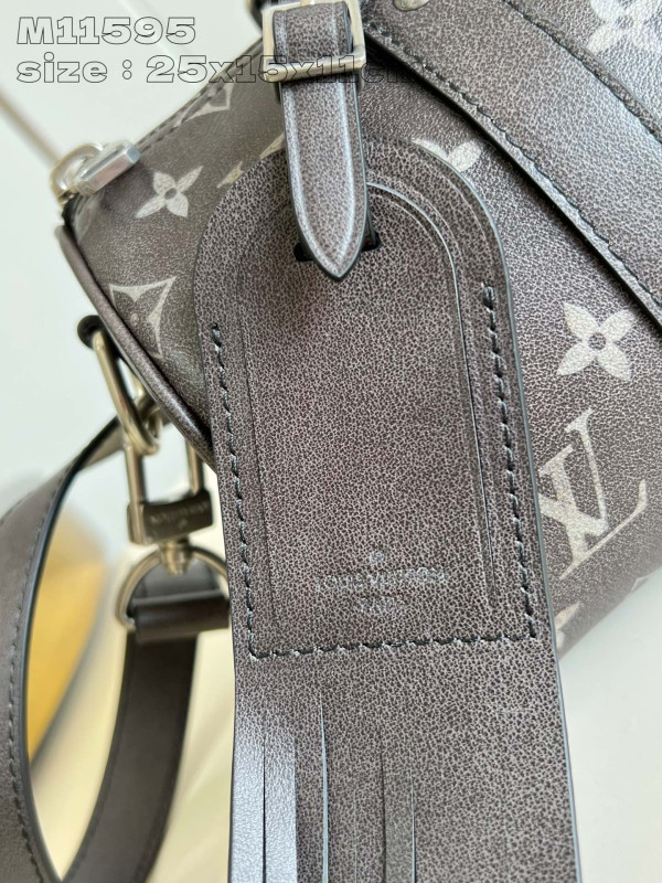 l0*is V*t0n keepall bandouliÈre 25