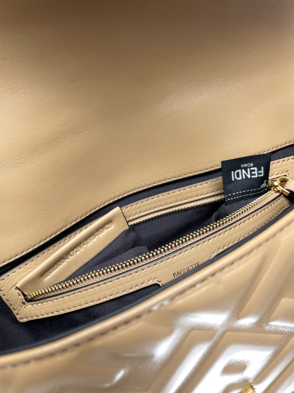 F**di baguette-26*13*6cm