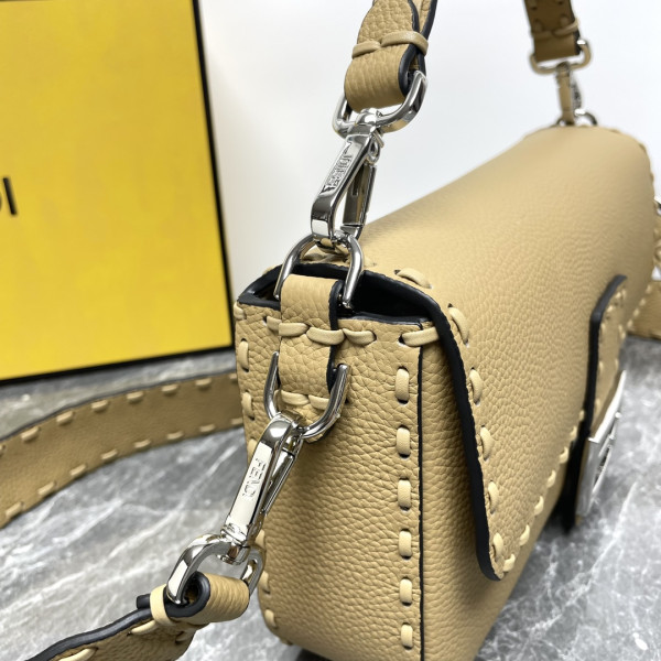 F**di baguette-27*6*15cm