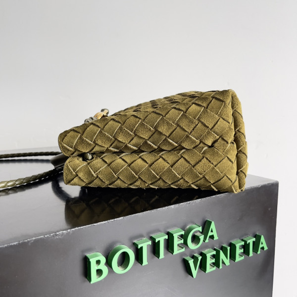 bo*te*ga Ve*ne*ta small andiamo-25*22*10.5cm