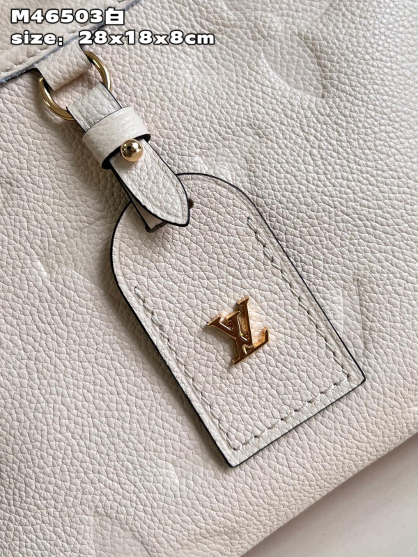 l0*is V*t0n trianon pm