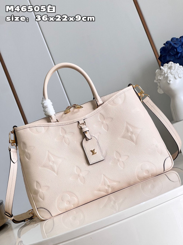 l0*is V*t0n trianon mm