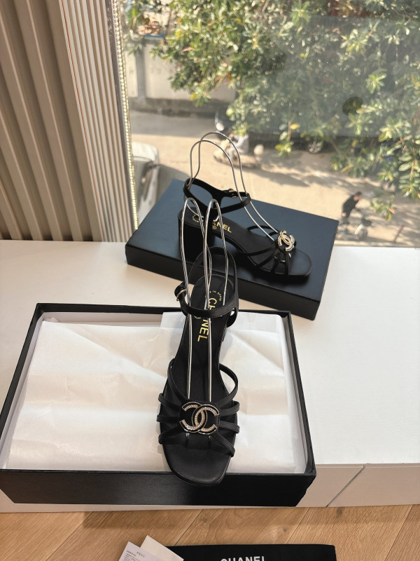 CL SANDALS