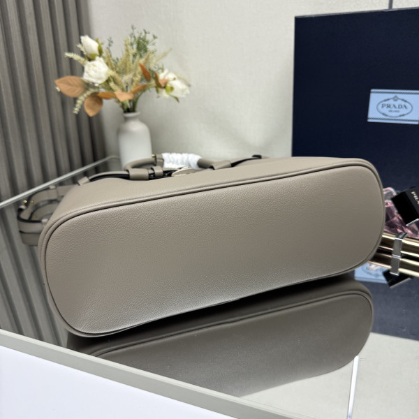 Pra*a buckle large leather handbag with belt-32*23*11cm